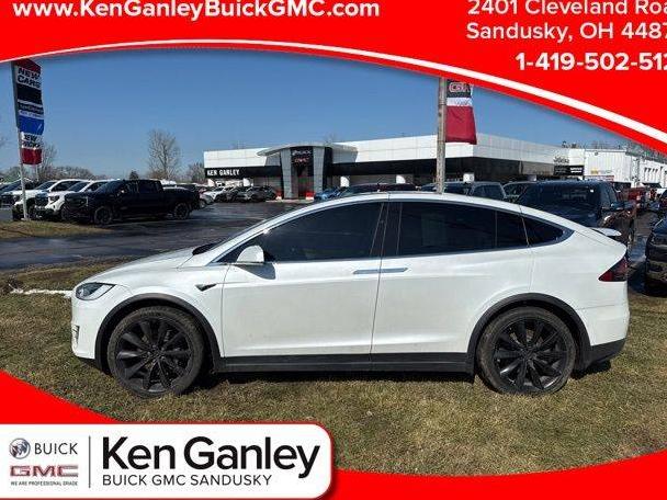 TESLA MODEL X 2020 5YJXCAE2XLF261387 image